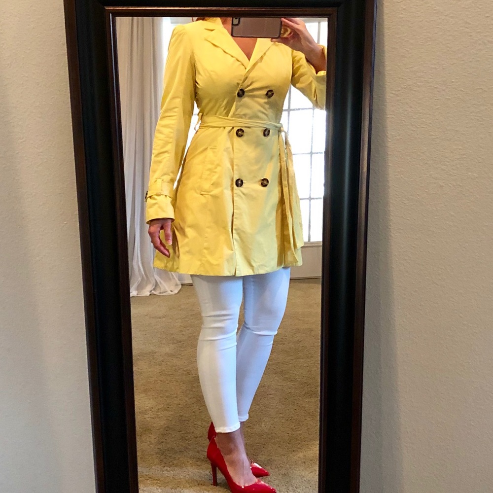 BEBE | Trench Coat / Rain Coat | Yellow | Medium